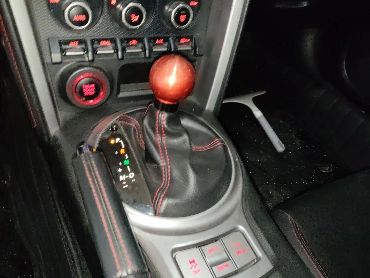 Subaru BRZ 2013 2.0i Automatic Luxury Model — миниатюра 14