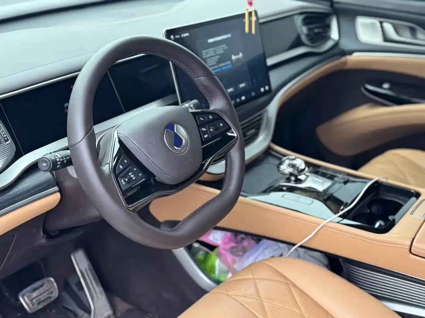 Denza D9 2025 DM-i Smart Driving Edition 1020 AWD Flagship Model — миниатюра 4