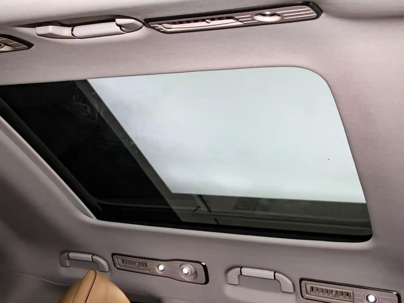 Denza D9 2024 DM-i 1050 Premium Edition — миниатюра 21