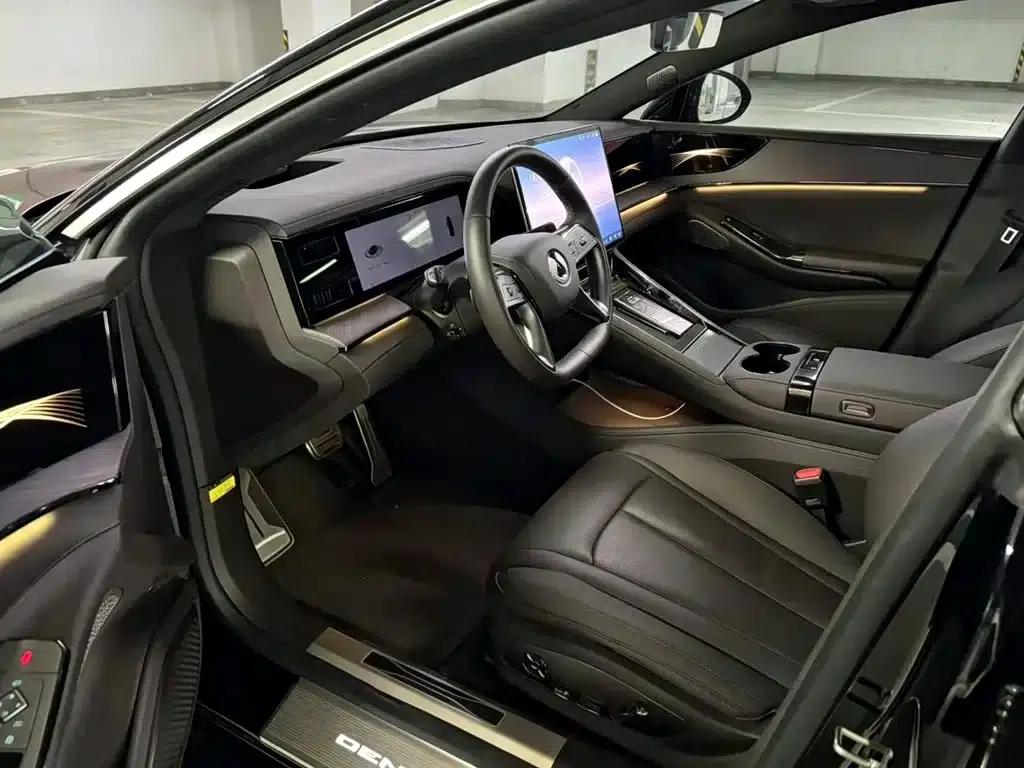 Denza Z9 2024 Model 1100km AWD Max Edition — миниатюра 4