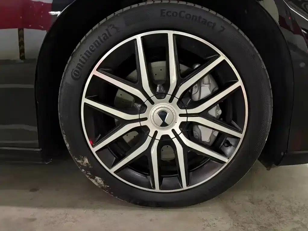 Denza Z9 2024 Model 1100km AWD Max Edition — миниатюра 8