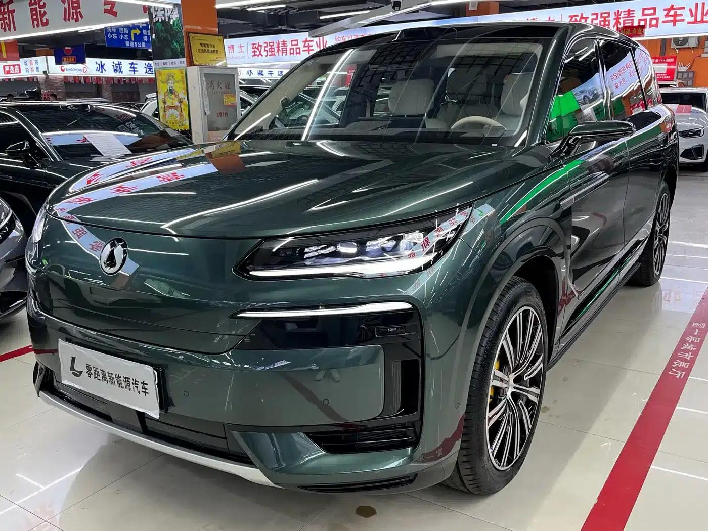 Denza N9 2025 Flagship Edition — миниатюра 1