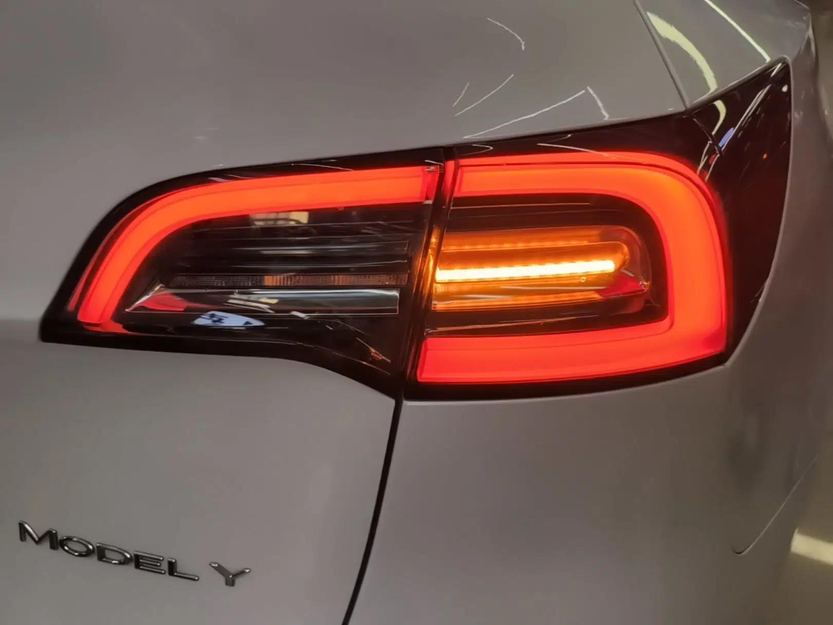 Tesla Model Y 2022 Revised Version Rear-Wheel Drive — миниатюра 9