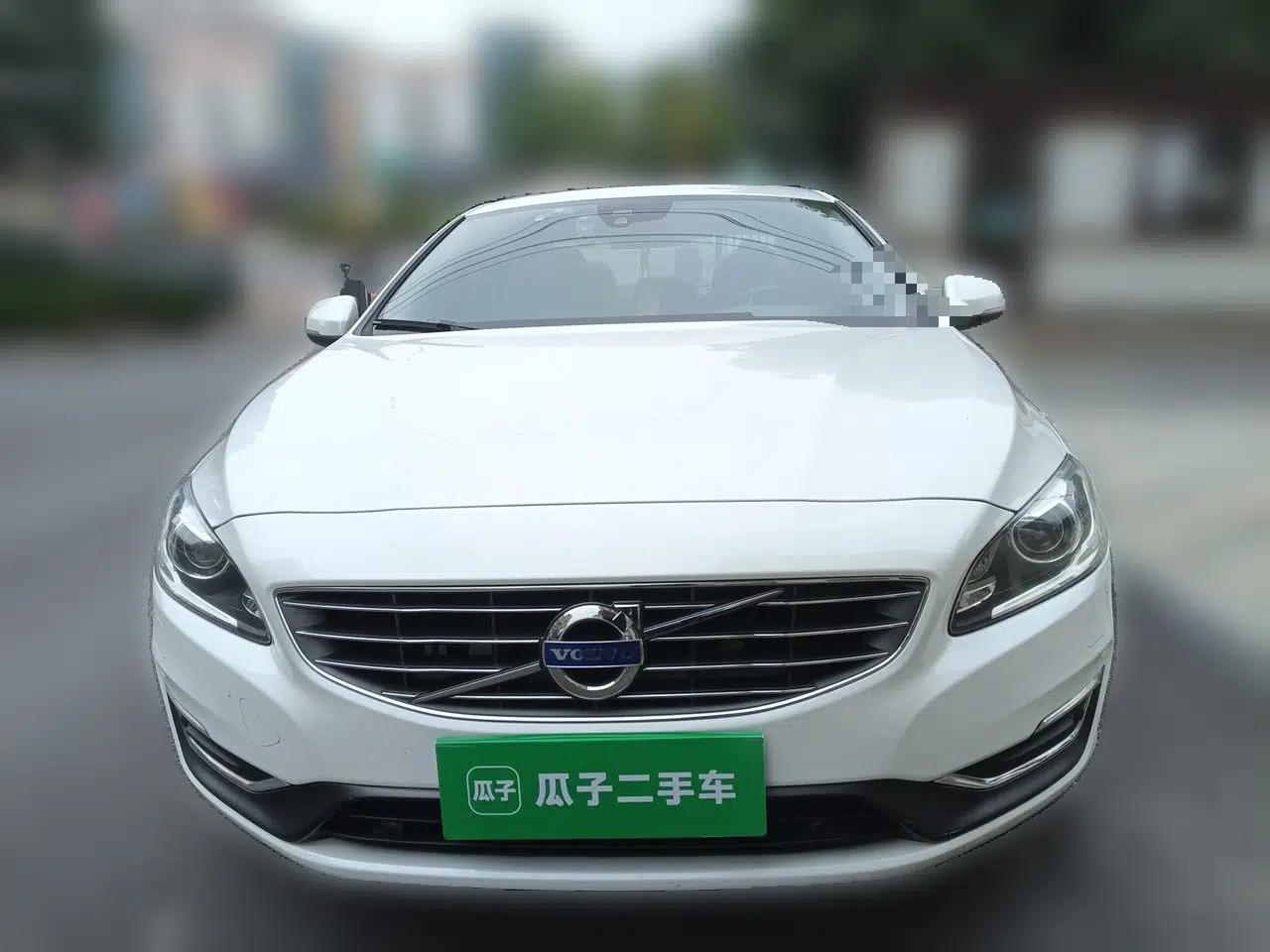 Volvo S60 2015 S60L 2.0T Zhiyuan Edition — миниатюра 2
