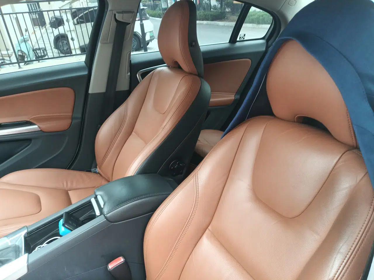 Volvo S60 2015 S60L 2.0T Zhiyuan Edition — миниатюра 15