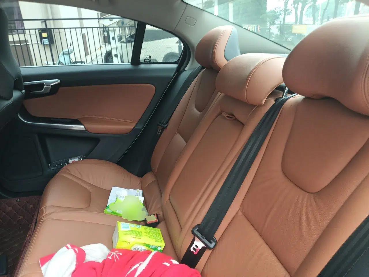 Volvo S60 2015 S60L 2.0T Zhiyuan Edition — миниатюра 17