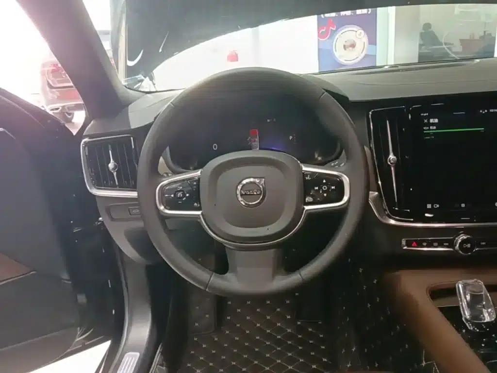 2024 Volvo S90 B5 Inscription Luxury Edition — миниатюра 11