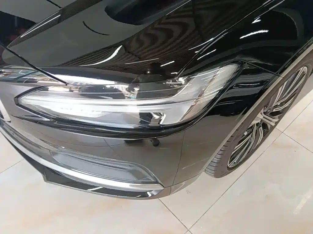 2024 Volvo S90 B5 Inscription Luxury Edition — миниатюра 24