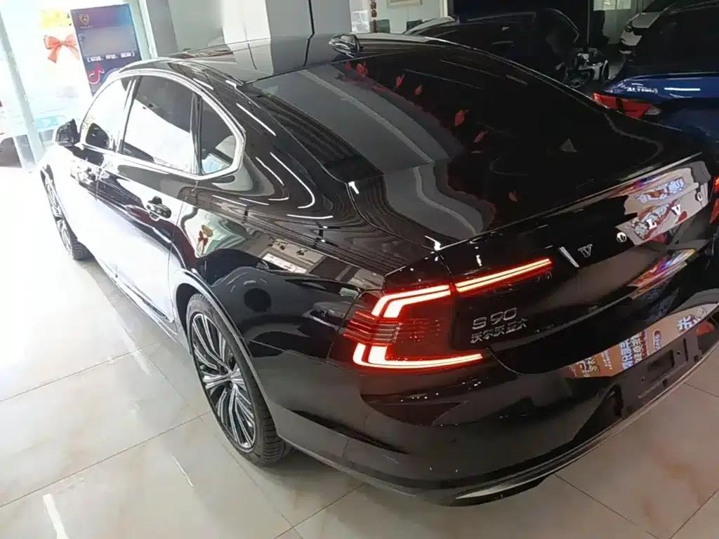 2024 Volvo S90 B5 Inscription Luxury Edition — миниатюра 5