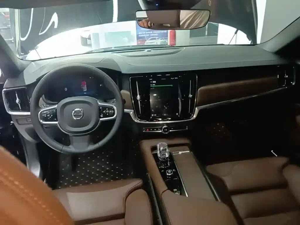 2024 Volvo S90 B5 Inscription Luxury Edition — миниатюра 10