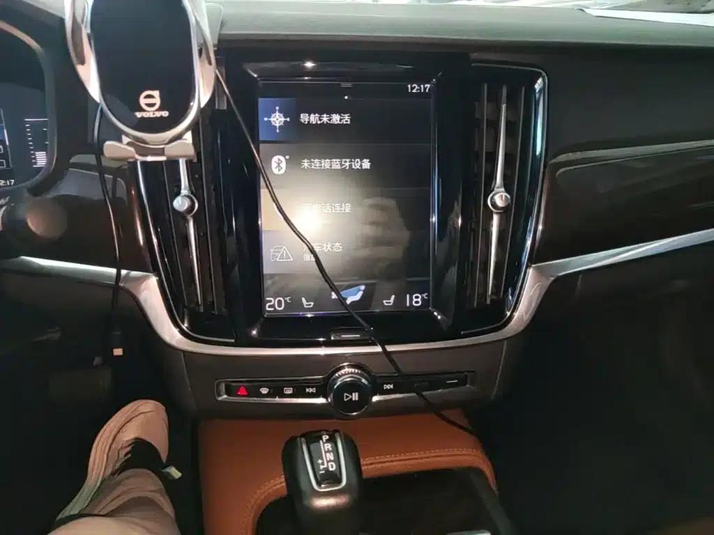 2018 Volvo S90 T4 Smart Edition — миниатюра 13