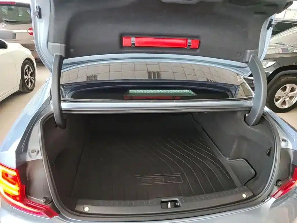2018 Volvo S90 T4 Smart Edition — миниатюра 19