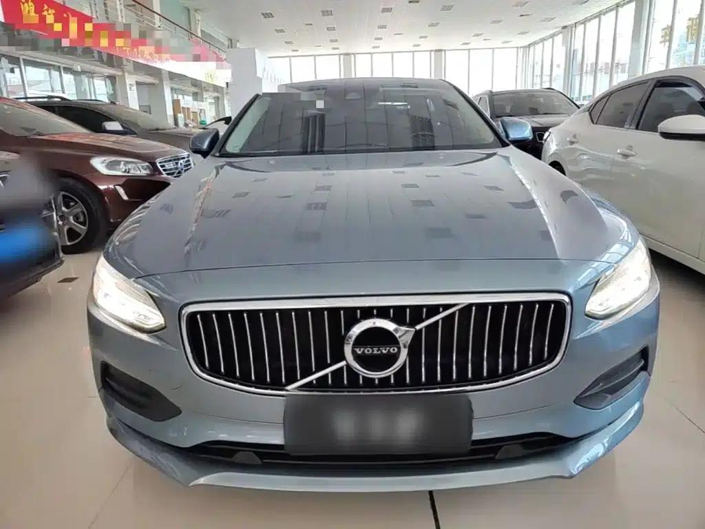 2018 Volvo S90 T4 Smart Edition — миниатюра 3