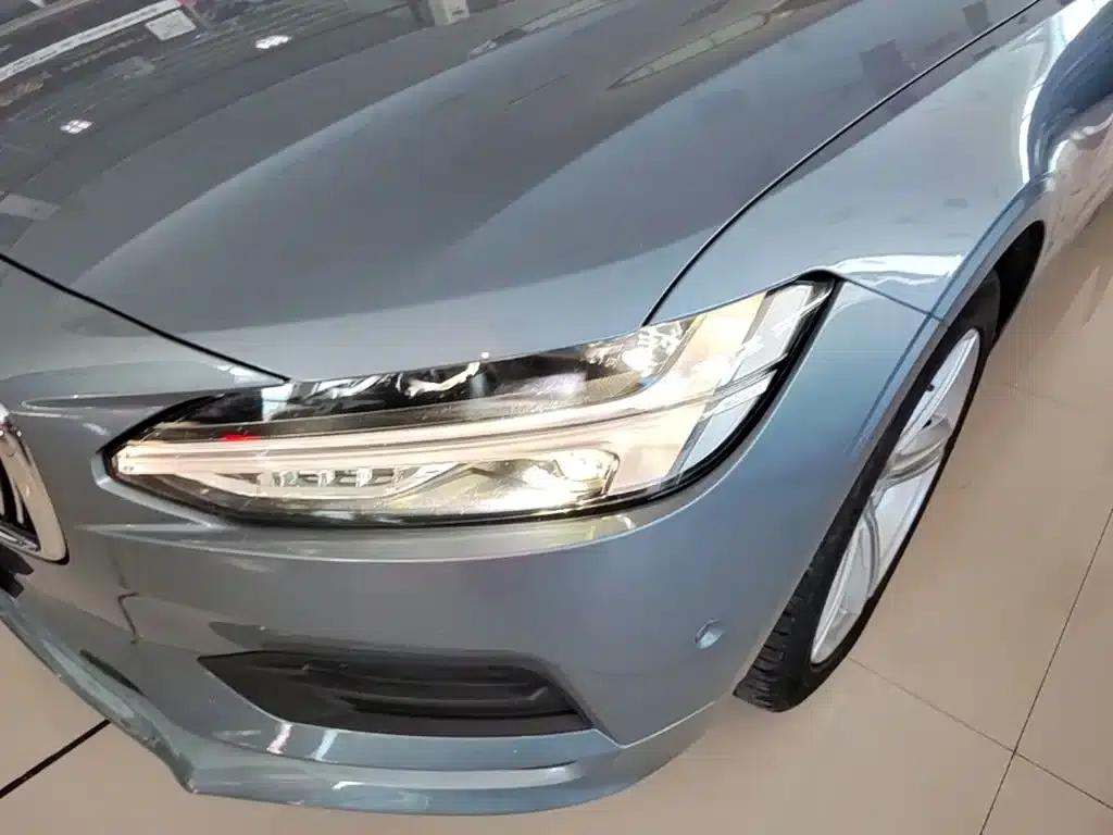 2018 Volvo S90 T4 Smart Edition — миниатюра 24
