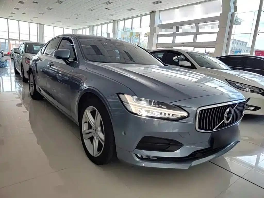 2018 Volvo S90 T4 Smart Edition — миниатюра 4