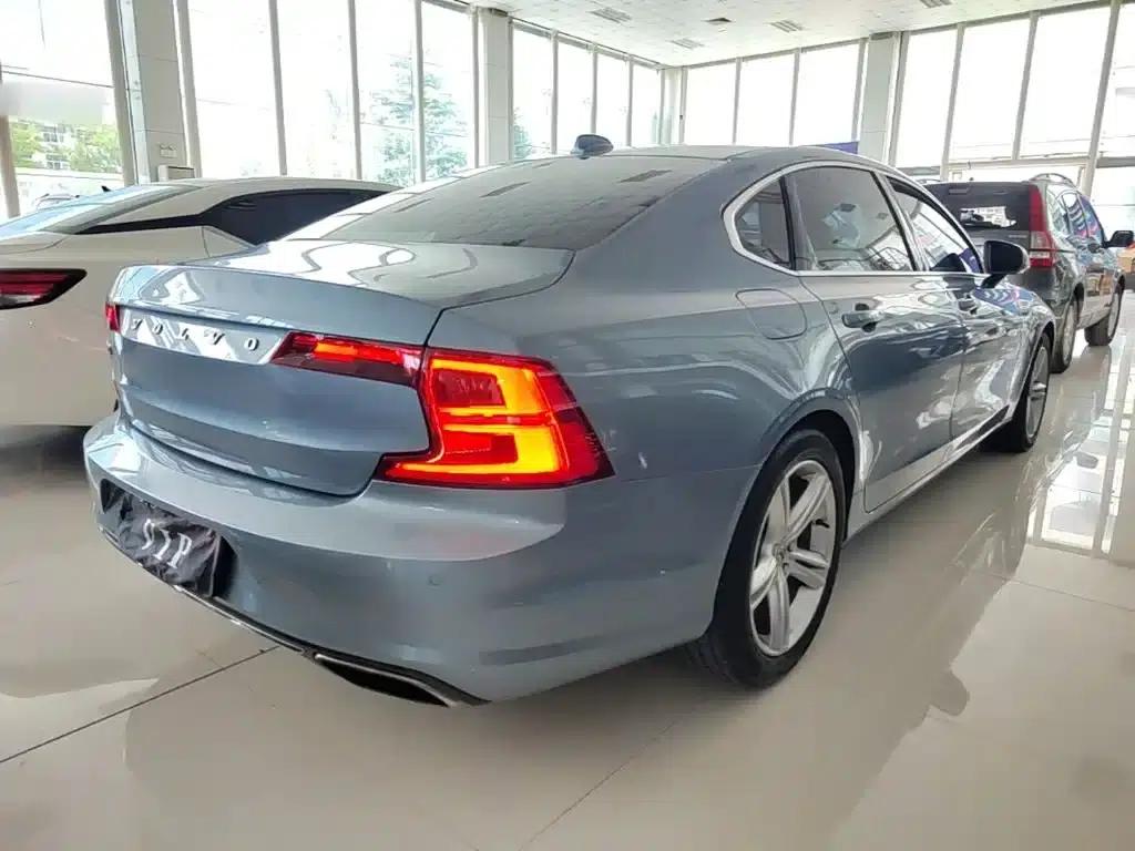 2018 Volvo S90 T4 Smart Edition — миниатюра 7
