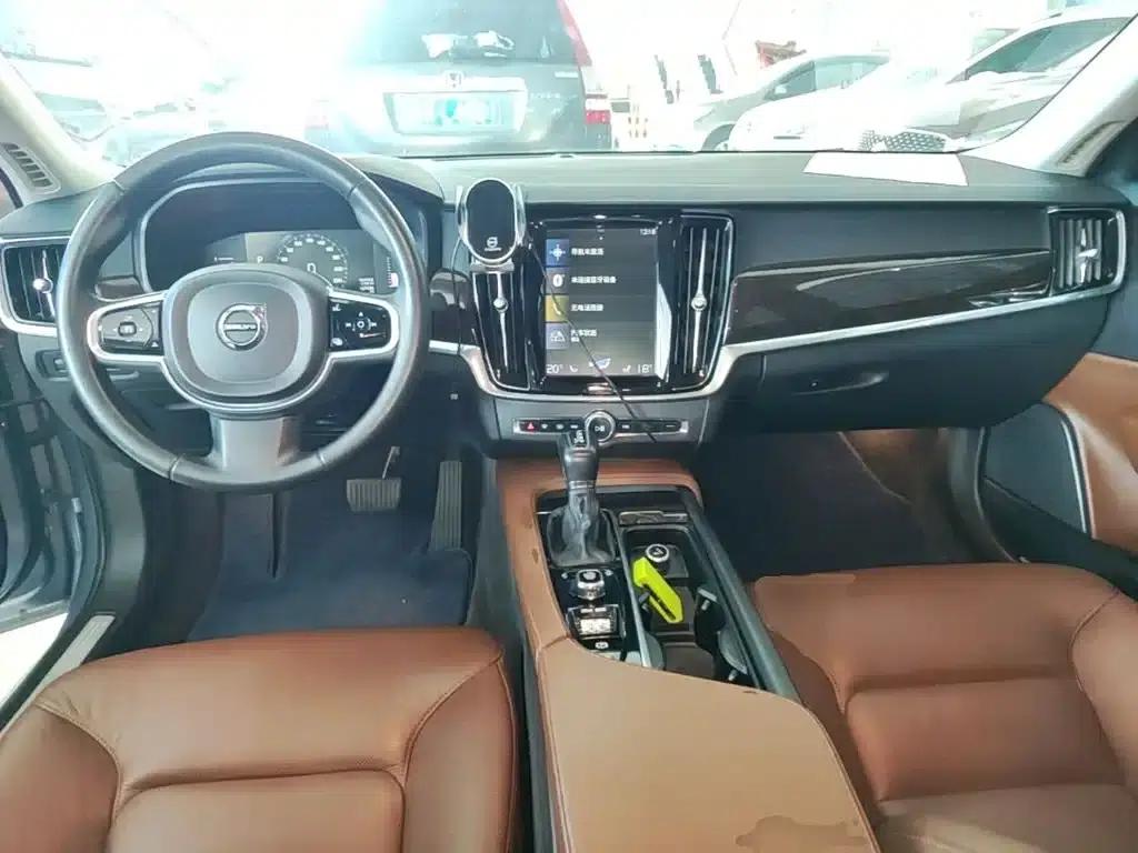 2018 Volvo S90 T4 Smart Edition — миниатюра 10