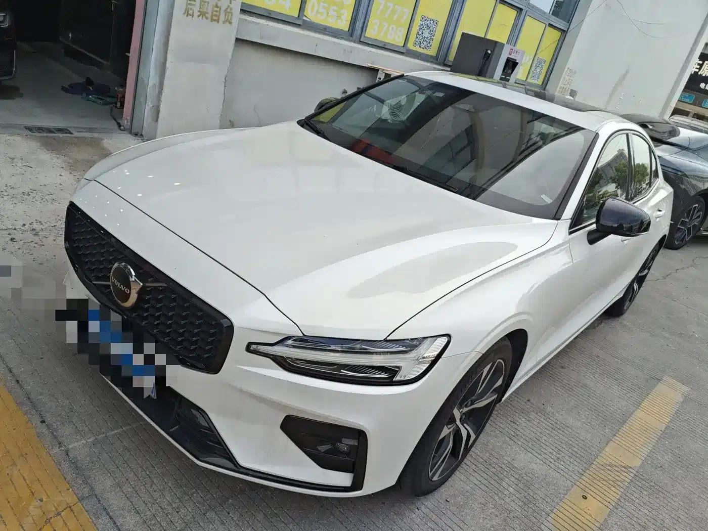 2024 Volvo S60 B5 Smart Sport Edition — миниатюра 1