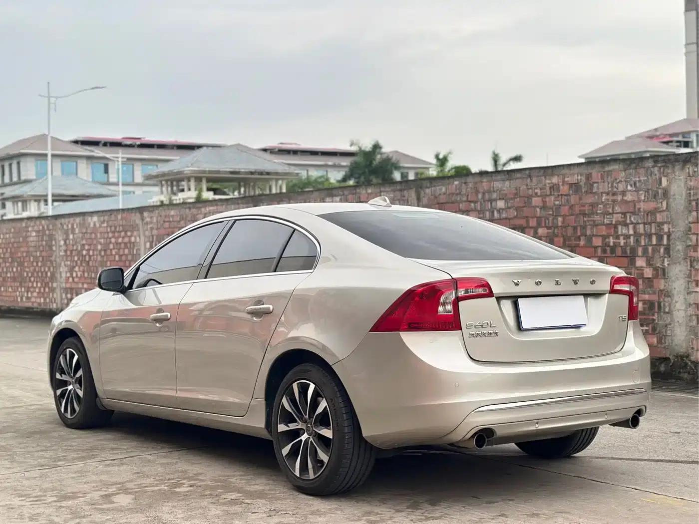 2019 Volvo S60 S60L Facelift T5 Smart Advanced Edition — миниатюра 4