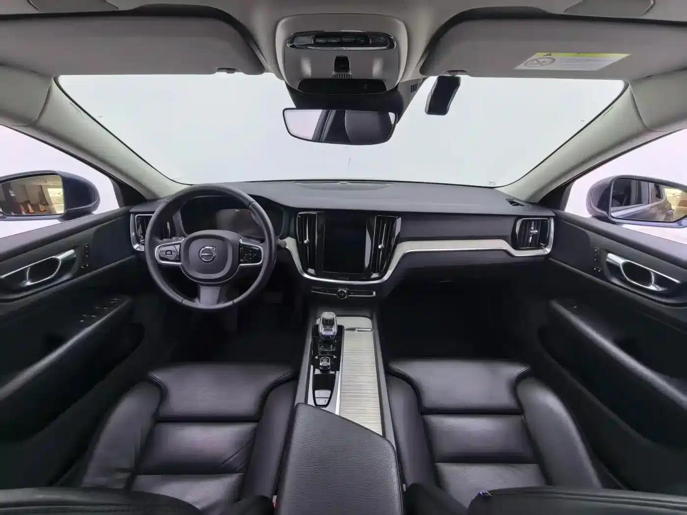 2022 Volvo S60 B4 Smart Luxury Edition — миниатюра 11