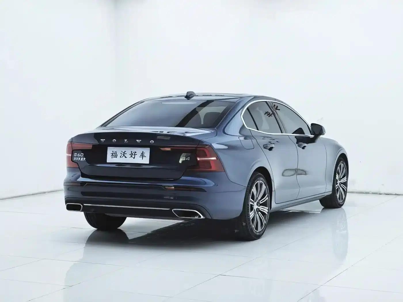 2022 Volvo S60 B4 Smart Luxury Edition — миниатюра 30
