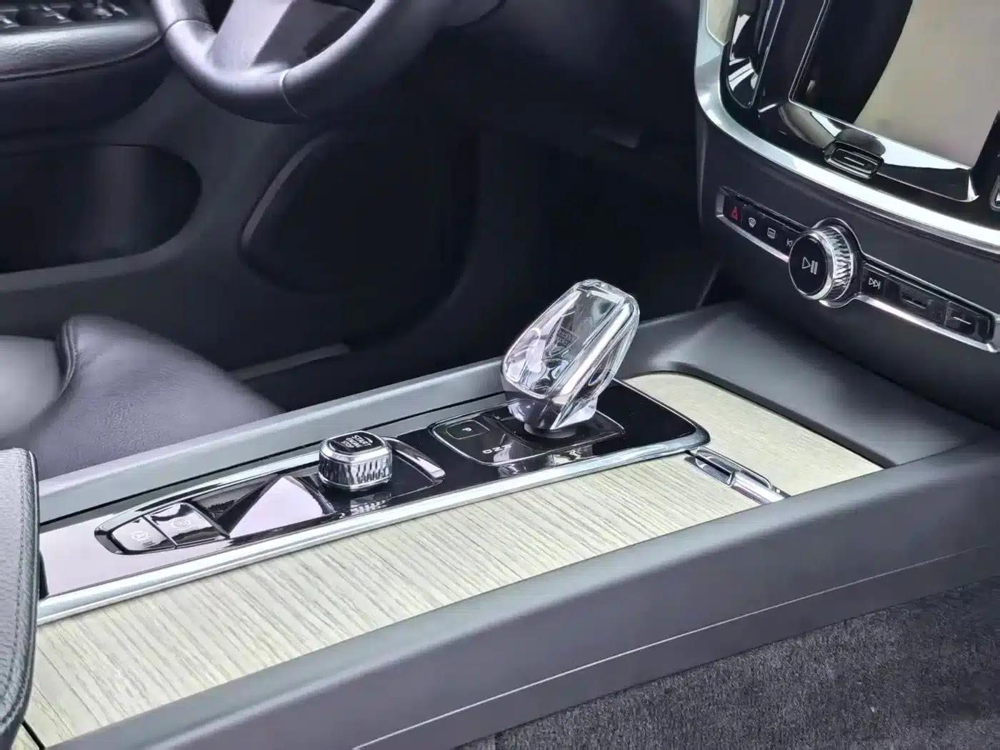2022 Volvo S60 B4 Smart Luxury Edition — миниатюра 4