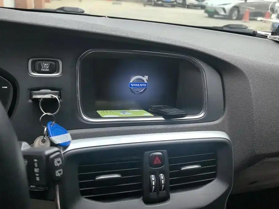 Volvo V40 2013 2.0T Smart Edition — миниатюра 13