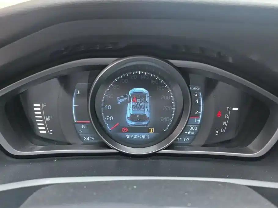 Volvo V40 2013 2.0T Smart Edition — миниатюра 14