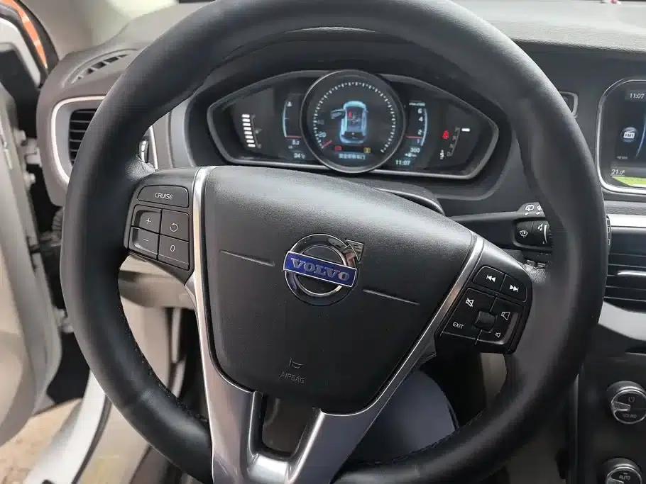 Volvo V40 2013 2.0T Smart Edition — миниатюра 15