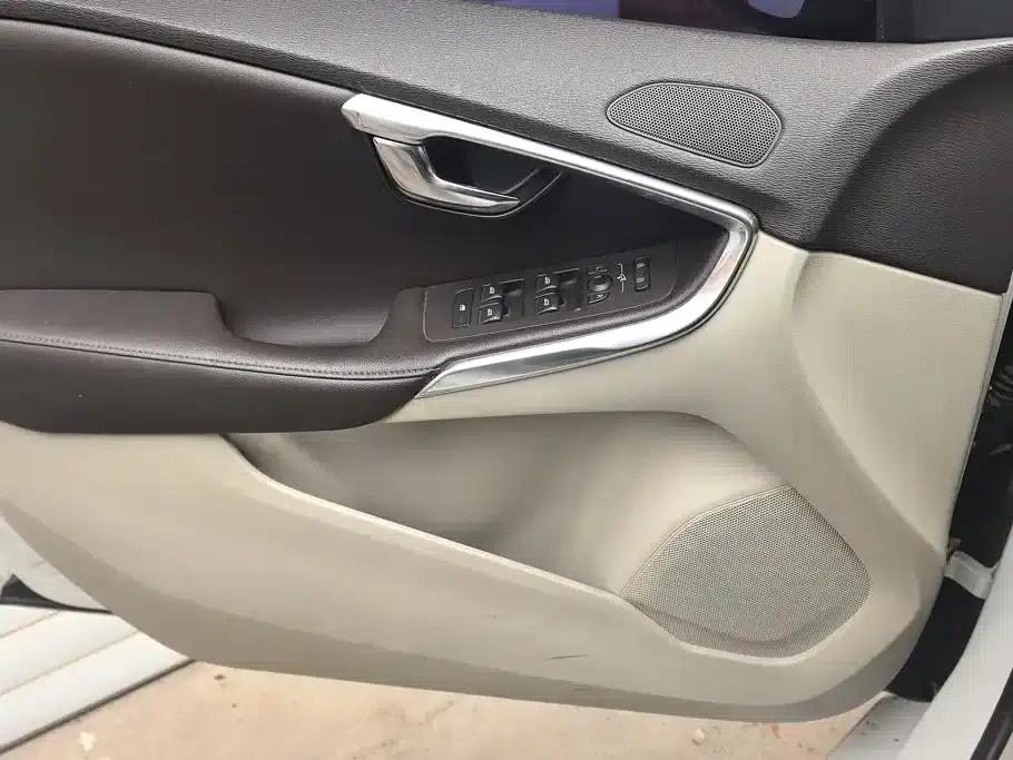Volvo V40 2013 2.0T Smart Edition — миниатюра 7
