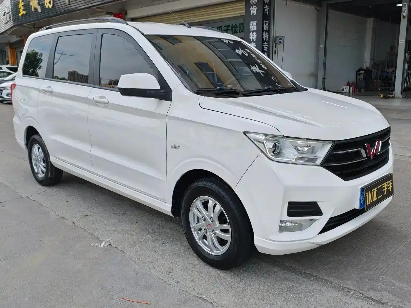 Wuling Hongguang 2018 1.5L S Comfort Model L2B — миниатюра 3