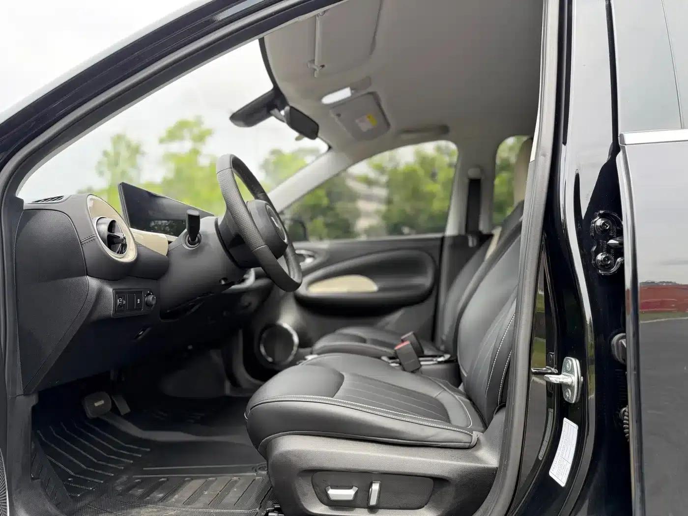 Wuling Bingo 2023 Model, 333km Range, Lingxi Connected Edition — миниатюра 14