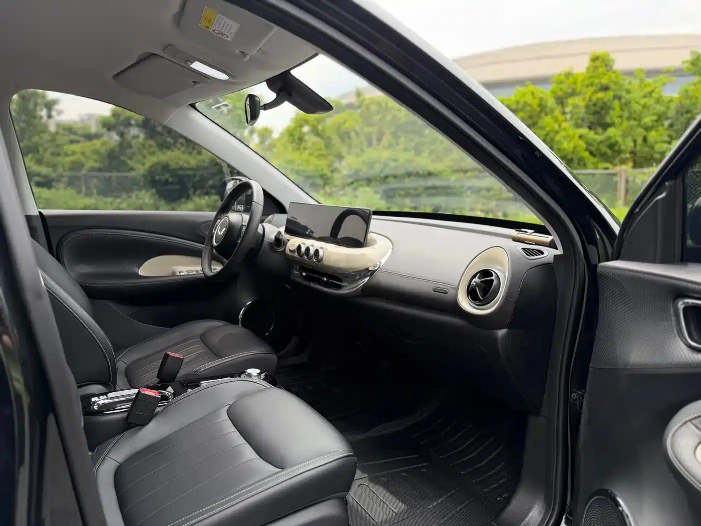 Wuling Bingo 2023 Model, 333km Range, Lingxi Connected Edition — миниатюра 16