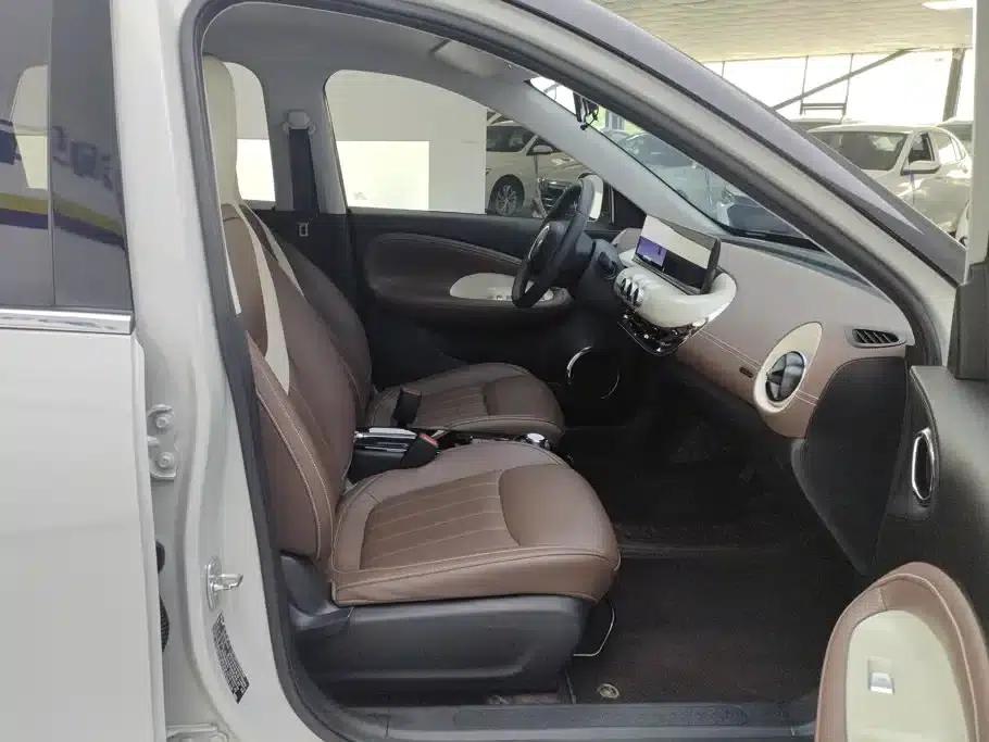 Wuling Bingo 2023 Model, 333km Range, Lingxi Connected Edition — миниатюра 8
