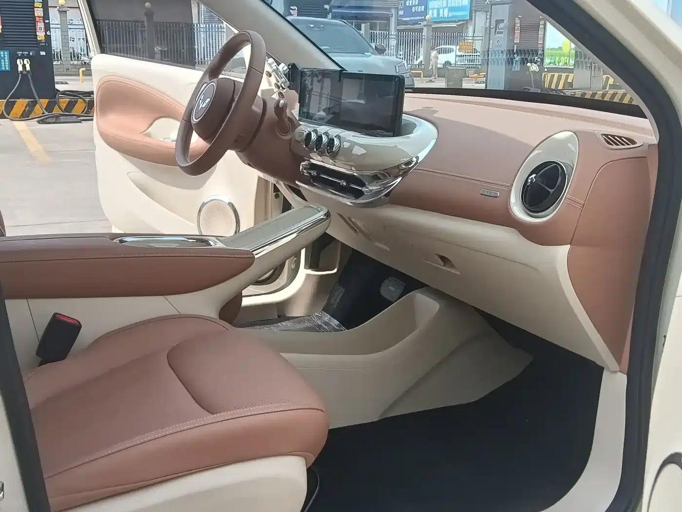 Wuling Bingo 2025 Model, 333km Range, Lingxi Connected Edition — миниатюра 12