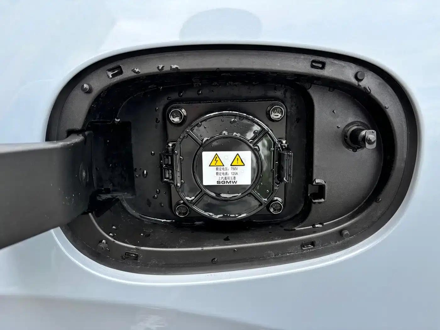 Wuling Bingo 2024 Model, 333km Range, Lingxi Connected Edition — миниатюра 15