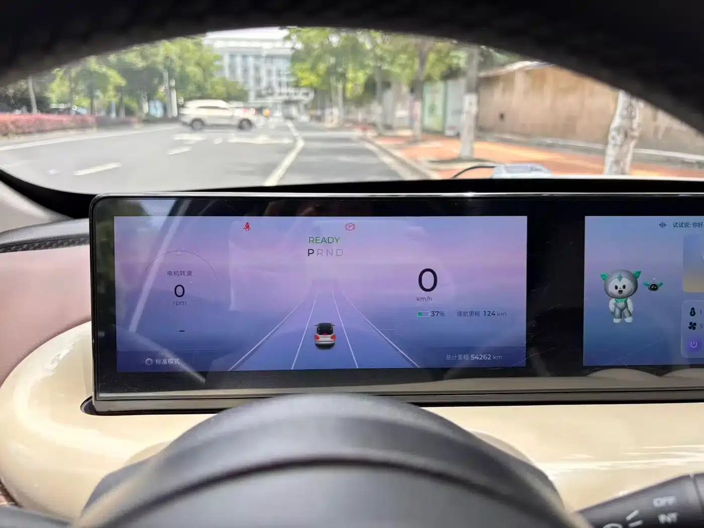 Wuling Bingo 2023 Model, 333km Range, Lingxi Connectivity+ Model — миниатюра 10