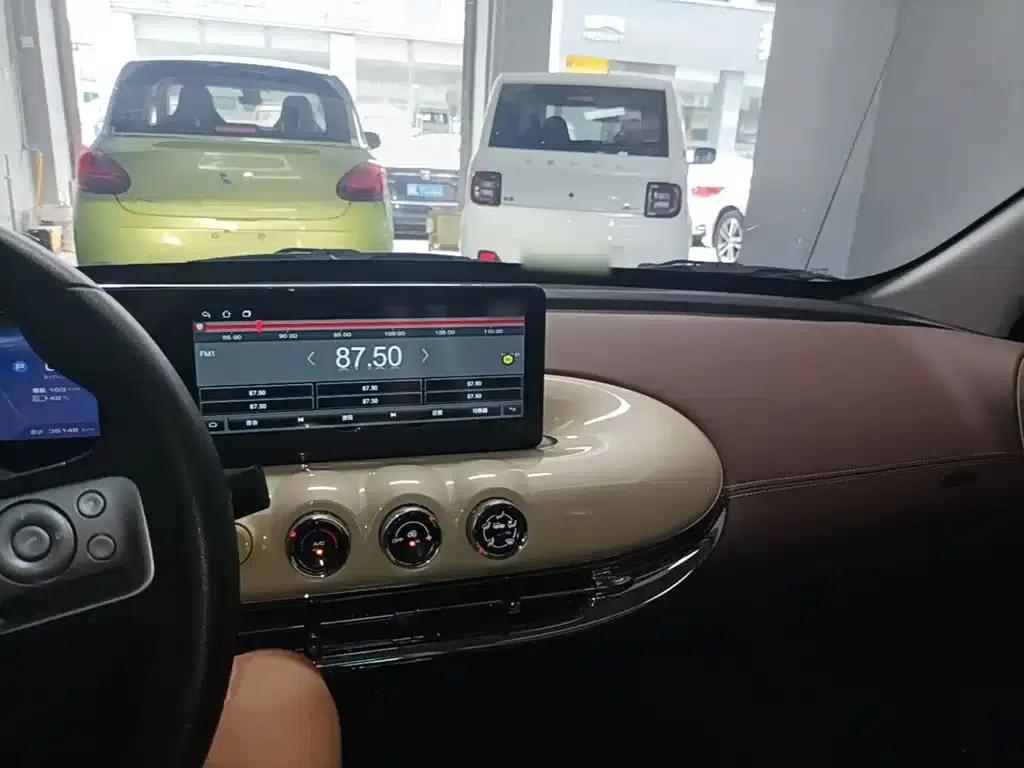 Wuling Bingo 2023 Model, 333km/h, Fast Enjoyment Edition — миниатюра 10