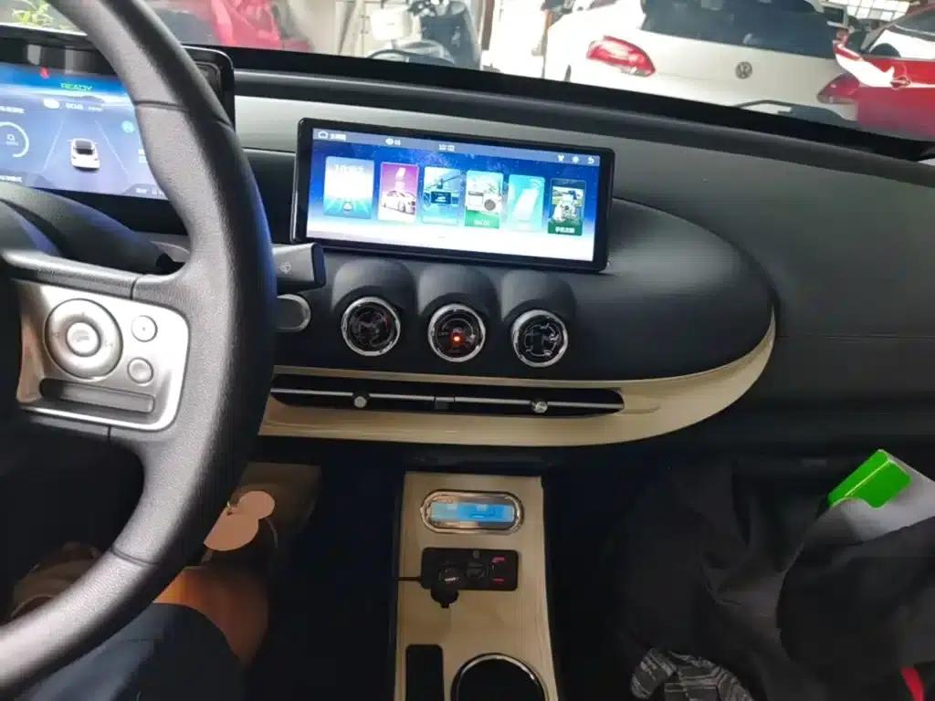 Wuling Bingo 2023 Model, 203km/h, Light Enjoyment Edition — миниатюра 13