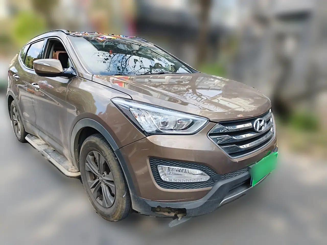 Hyundai Santa Fe 2013 2.4L Automatic Two-Wheel Drive Smart Version — миниатюра 3
