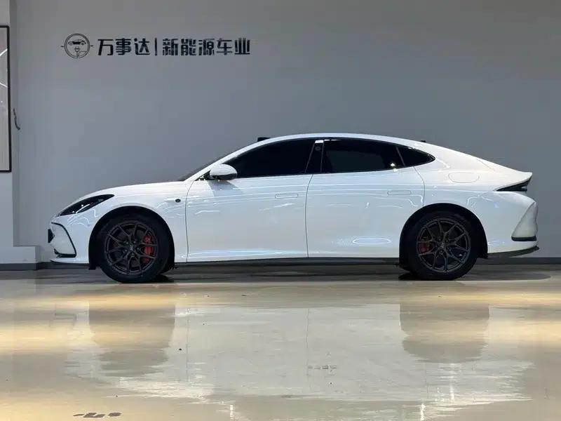 Zhiji L6 2024 Max Standard Edition 75kWh — миниатюра 3