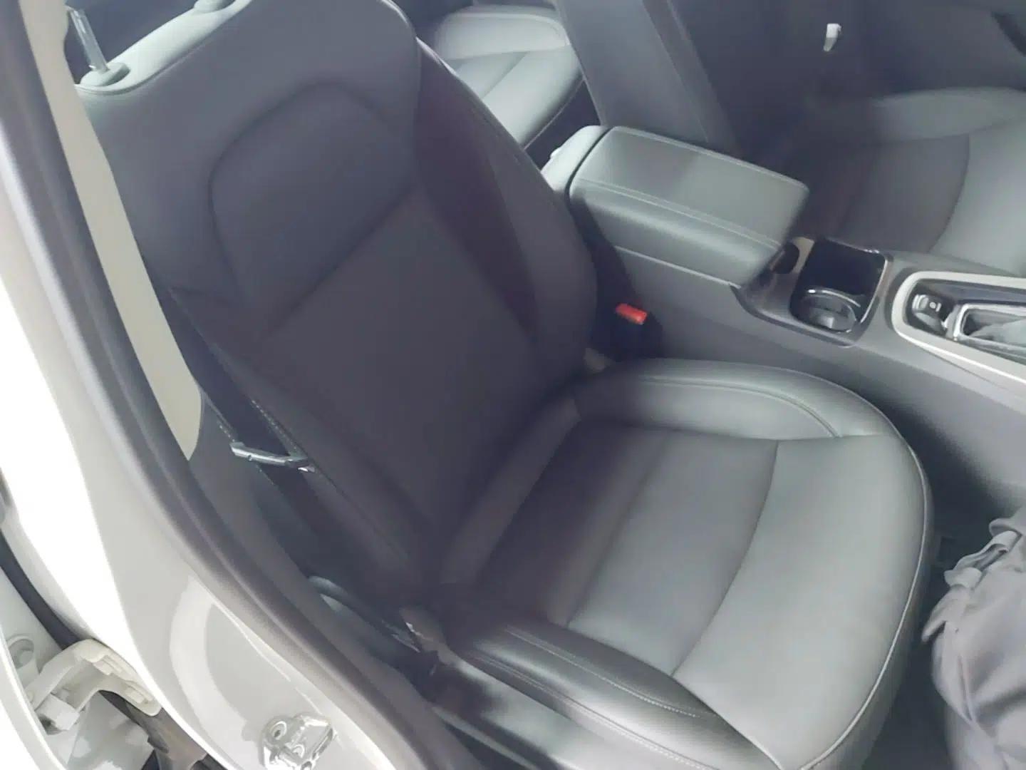 Chevrolet Malibu 2018 530T Automatic Luxury Edition — миниатюра 19