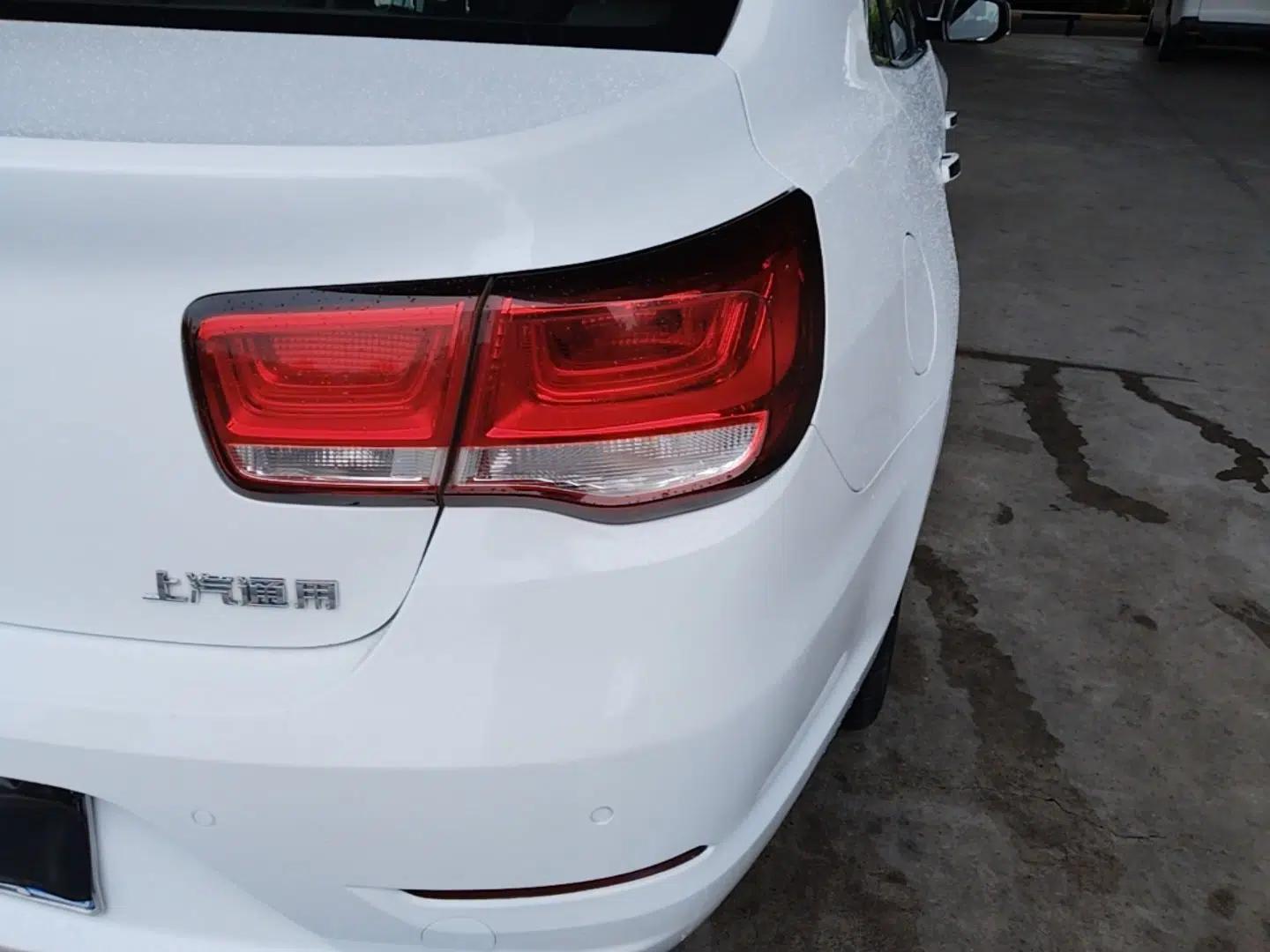 Chevrolet Malibu 2018 530T Automatic Luxury Edition — миниатюра 9