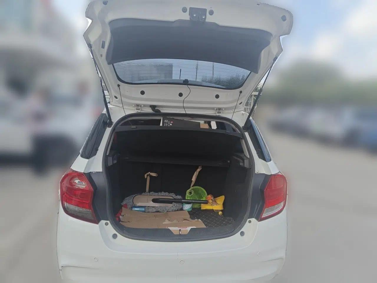 Chevrolet Lova RV 2016 1.5L Automatic Smart Drive Edition — миниатюра 19