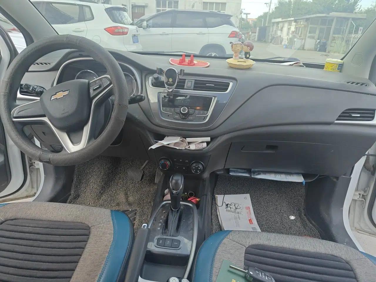 Chevrolet Lova RV 2016 1.5L Automatic Smart Drive Edition — миниатюра 9
