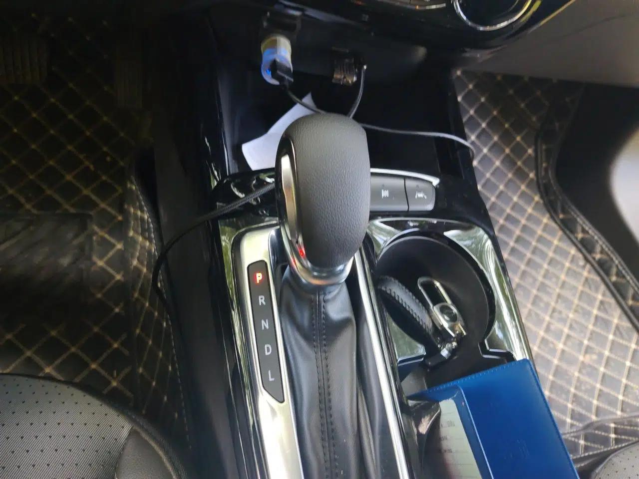 Chevrolet Seeker 2022 1.5T CVT Trendy Smart Edition — миниатюра 14