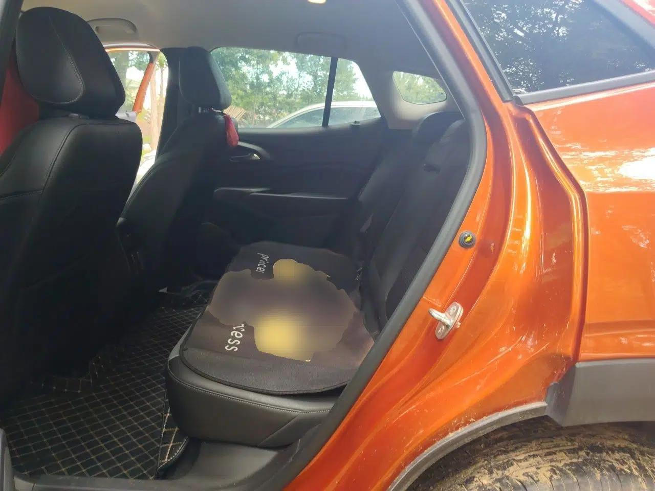 Chevrolet Seeker 2022 1.5T CVT Trendy Smart Edition — миниатюра 17