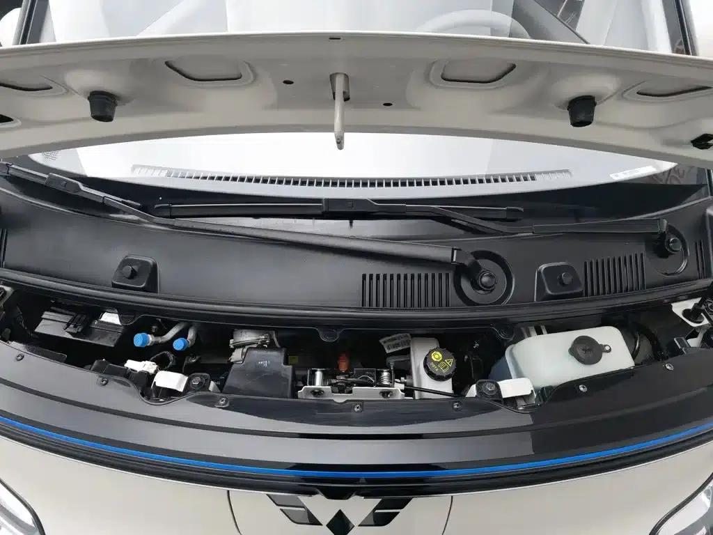 Wuling Air ev Clear Sky 2023 Model, Four-Seat - Advanced Edition — миниатюра 6