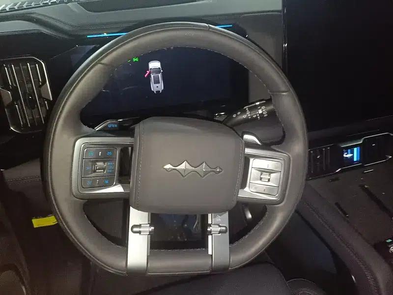 Leopard 8 2025 Smart & Brave Flagship Edition 7-Seater — миниатюра 11