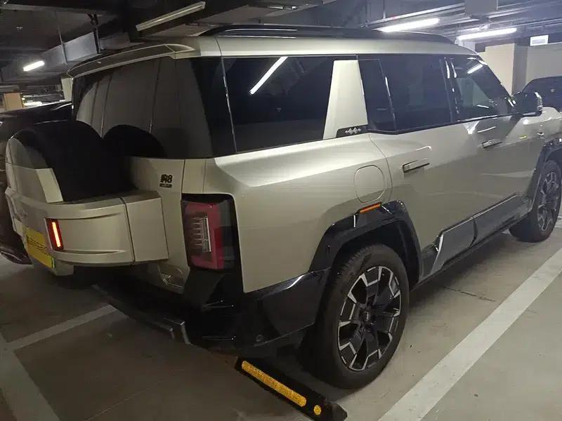 Leopard 8 2025 Smart & Brave Flagship Edition 7-Seater — миниатюра 4